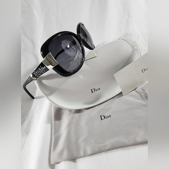 Authentic Dior Midnight Sunglasses - Picture 3 of 11